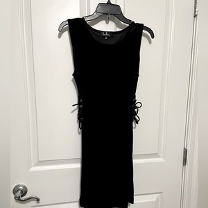 NEW Lulus size M black velvet dress with ties on side